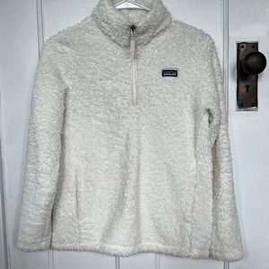 Girls Patagonia sweatshirt
